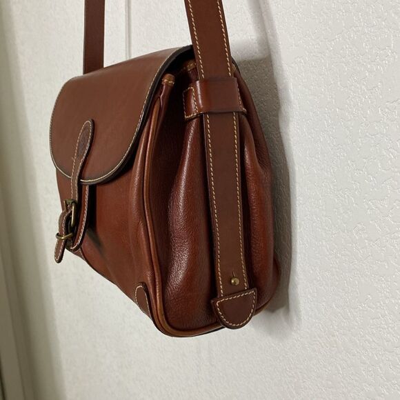 MICHEL CLO Women’s Soft Thick Shoulder Bag with Magnetic Flap Closure - Picture 3 of 15